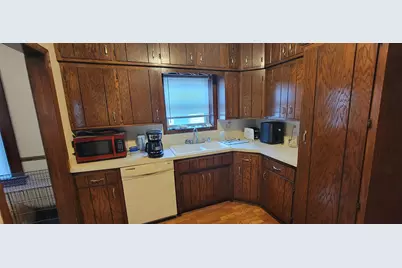 2327  Meachem St, Racine, WI 53403 - Photo 5
