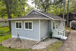 2908 Circle Dr, Burlington, WI 53105 - Photo 1