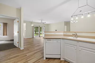 6510  Spring St #12, Racine, WI 53406 - Photo 11