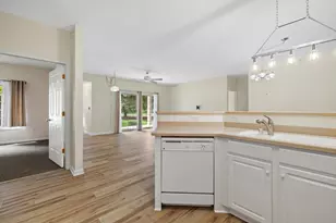 6510 Spring St, Racine, WI 53406 - Photo 11