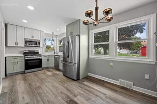4067 N 44th St, Milwaukee, WI 53216 - Photo 9