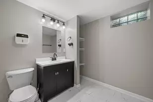 4067 N 44th St, Milwaukee, WI 53216 - Photo 17