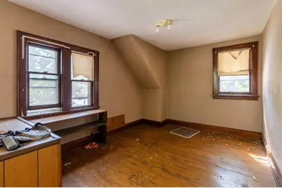 2532 W Lloyd St, Milwaukee, WI 53205 - Photo 15