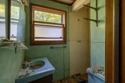 2532 W Lloyd St, Milwaukee, WI 53205 - Photo 11