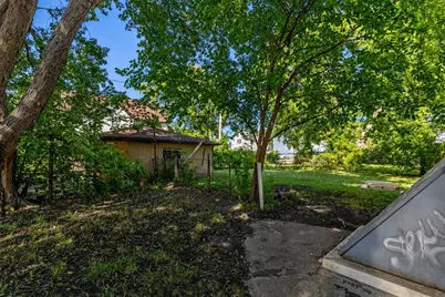 2532 W Lloyd St, Milwaukee, WI 53205 - Photo 3