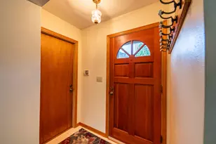 9601 W Darnel Ave, Milwaukee, WI 53224 - Photo 3