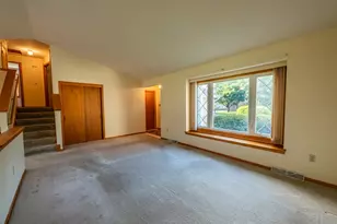 9601 W Darnel Ave, Milwaukee, WI 53224 - Photo 7