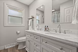 705 Sunset Dr, Hartford, WI 53027 - Photo 21