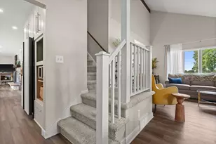 705 Sunset Dr, Hartford, WI 53027 - Photo 11