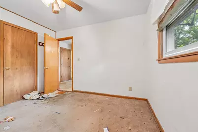 10611 W Silver Spring Dr, Milwaukee, WI 53225 - Photo 19