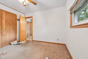 10611 W Silver Spring Dr, Milwaukee, WI 53225 - Photo 19