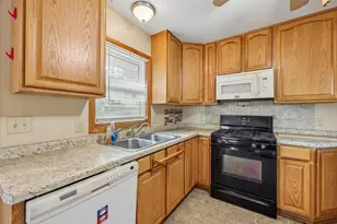 10611 W Silver Spring Dr, Milwaukee, WI 53225 - Photo 9