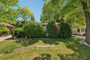 10611 W Silver Spring Dr, Milwaukee, WI 53225 - Photo 37