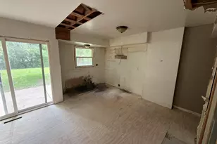 6414 N 101st St, Milwaukee, WI 53224 - Photo 7