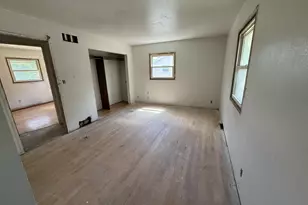 6414 N 101st St, Milwaukee, WI 53224 - Photo 17