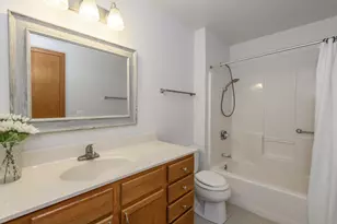 18730 Emerald Cir, Brookfield, WI 53045 - Photo 7