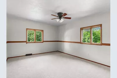 3418 W Twin Ln, Kossuth, WI 54241 - Photo 13