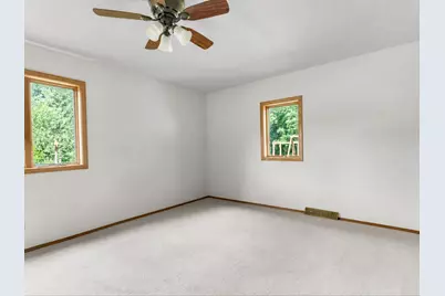 3418 W Twin Ln, Kossuth, WI 54241 - Photo 11