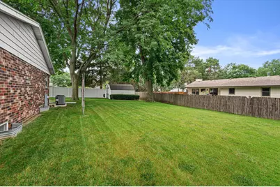 W164N10543  Timberline Ct, Germantown, WI 53022 - Photo 35