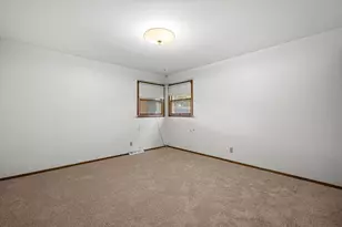 W164N10543 Timberline Ct, Germantown, WI 53022 - Photo 19