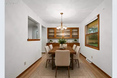 W164N10543  Timberline Ct, Germantown, WI 53022 - Photo 7
