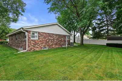 W164N10543  Timberline Ct, Germantown, WI 53022 - Photo 37