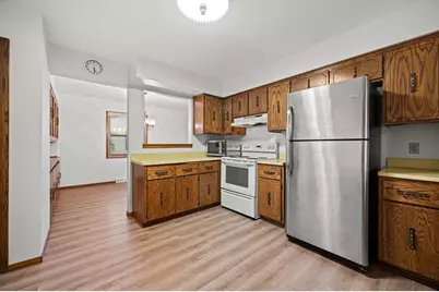 W164N10543  Timberline Ct, Germantown, WI 53022 - Photo 9