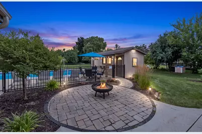 W144N4871  Stone Dr, Menomonee Falls, WI 53051 - Photo 67