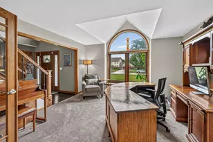 W144N4871 Stone Dr, Menomonee Falls, WI 53051 - Photo 11