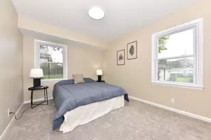 3675 S Taylor Ct, Milwaukee, WI 53207 - Photo 23