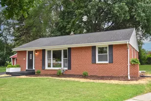 3675 S Taylor Ct, Milwaukee, WI 53207 - Photo 5
