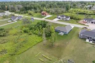 364 Lake Breeze Wy, Two Rivers, WI 54241 - Photo 37
