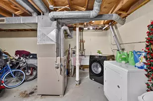 6334 S 20th St, Milwaukee, WI 53221 - Photo 11