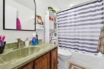 6334 S 20th St, Milwaukee, WI 53221 - Photo 9