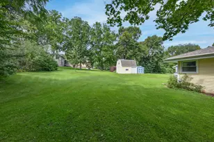 W193S7137 Hillview Dr, Muskego, WI 53150 - Photo 33