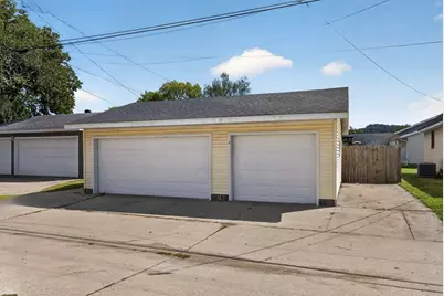 1420  19th St, La Crosse, WI 54601 - Photo 33