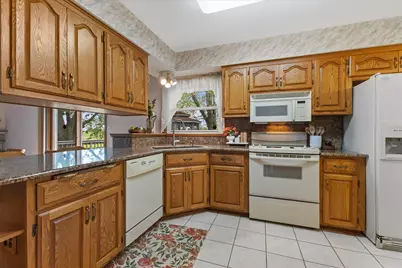 20511  93rd St, Bristol, WI 53104 - Photo 7