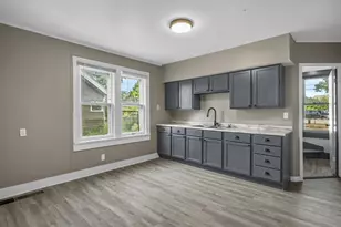 5061 N 32nd St, Milwaukee, WI 53209 - Photo 11
