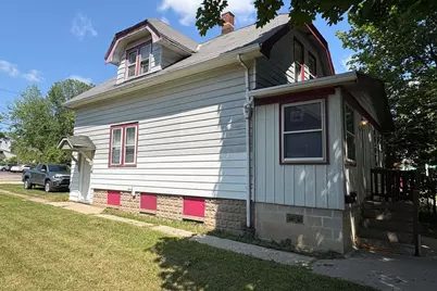 5061 N 32nd St #5061A, Milwaukee, WI 53209 - Photo 1