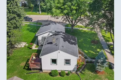 426 N Church St, Elkhorn, WI 53121 - Photo 7