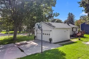 426 N Church St, Elkhorn, WI 53121 - Photo 31