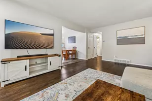 9807 W Morgan Ave, Milwaukee, WI 53228 - Photo 5