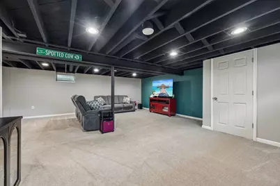9807 W Morgan Ave, Milwaukee, WI 53228 - Photo 25