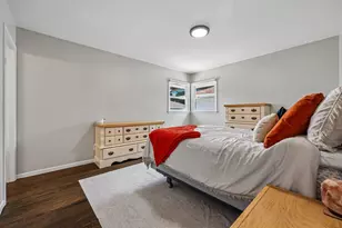 9807 W Morgan Ave, Milwaukee, WI 53228 - Photo 15