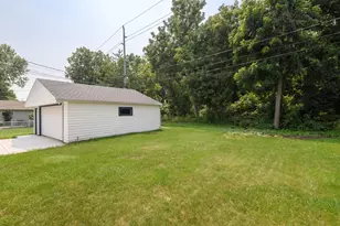 3708 9th Ave, South Milwaukee, WI 53172 - Photo 25