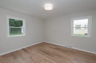 3708 9th Ave, South Milwaukee, WI 53172 - Photo 9