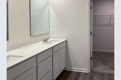 7123  Oakmont Rd, Racine, WI 53403 - Photo 5