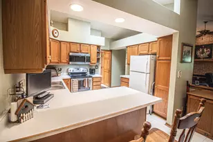 N81W13172 Country Terrace Ln, Menomonee Falls, WI 53051 - Photo 17