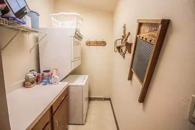 N81W13172  Country Terrace Ln #A, Menomonee Falls, WI 53051 - Photo 39