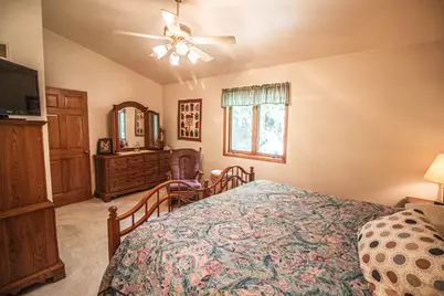 N81W13172  Country Terrace Ln #A, Menomonee Falls, WI 53051 - Photo 33